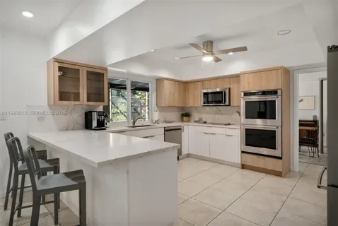 $2,380,000 | 13502 Southwest 57th Court, Pinecrest, FL 33156