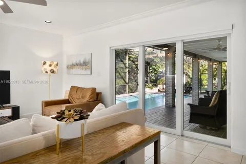 $2,380,000 | 13502 Southwest 57th Court, Pinecrest, FL 33156