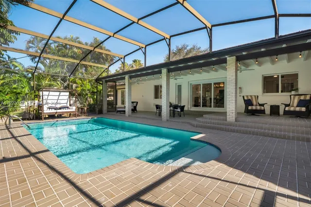 $2,380,000 | 13502 Southwest 57th Court, Pinecrest, FL 33156