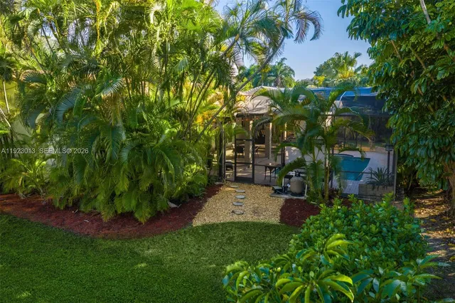 $2,380,000 | 13502 Southwest 57th Court, Pinecrest, FL 33156