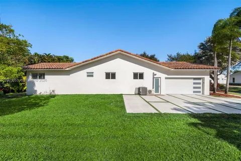 $2,380,000 | 13502 Southwest 57th Court, Pinecrest, FL 33156