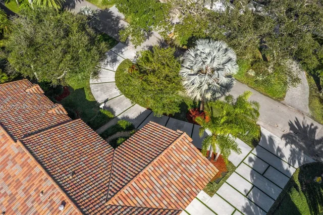 $2,380,000 | 13502 Southwest 57th Court, Pinecrest, FL 33156