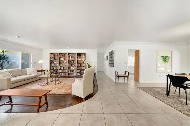 $2,380,000 | 13502 Southwest 57th Court, Pinecrest, FL 33156