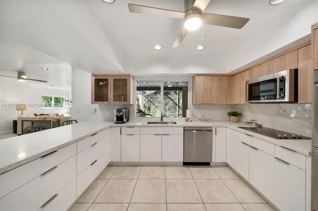 $2,380,000 | 13502 Southwest 57th Court, Pinecrest, FL 33156