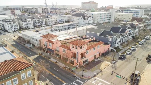 a picture of city view