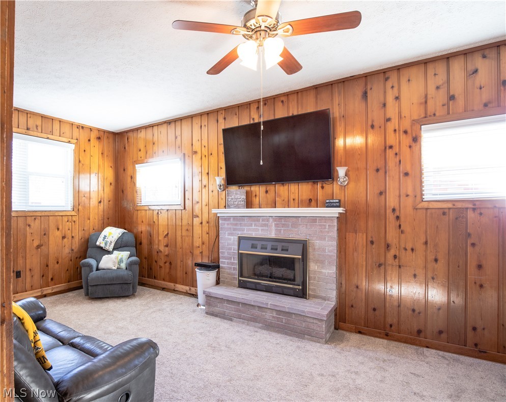 5601 3rd Avenue Vienna, WV 26105 - Photo 15 of 23 Family Room with gas burning fireplace