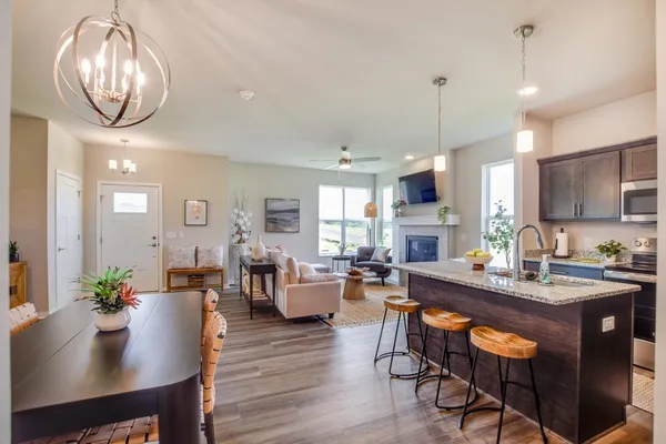 $453,500 | 6850 Belle Fontaine Boulevard, Middleton, WI 53562