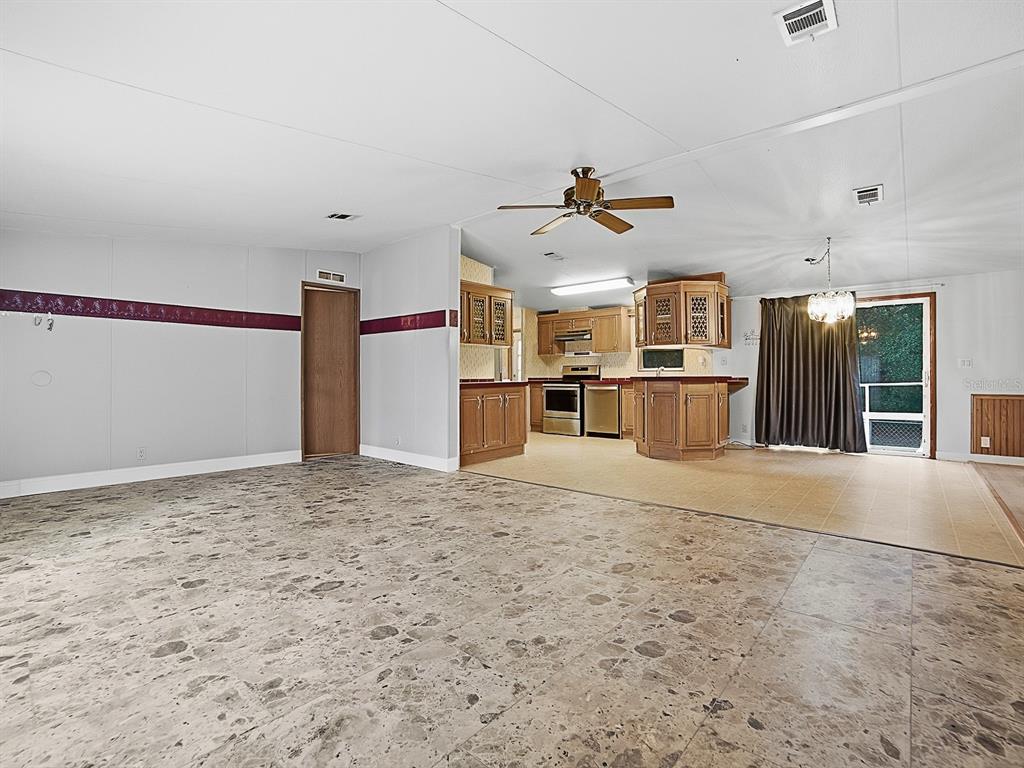15875 Northeast 148th Terrace Road Fort McCoy, FL 32134 - Photo 6 of 46 Gallery Image 6