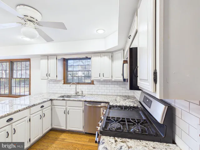 $489,900 | 415 Sioux Drive, Mechanicsburg, PA 17050