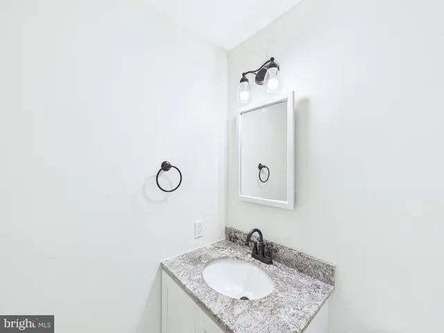 $489,900 | 415 Sioux Drive, Mechanicsburg, PA 17050