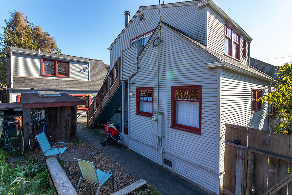 988 9th Street Arcata, CA 95521 - Photo 16 of 27 16