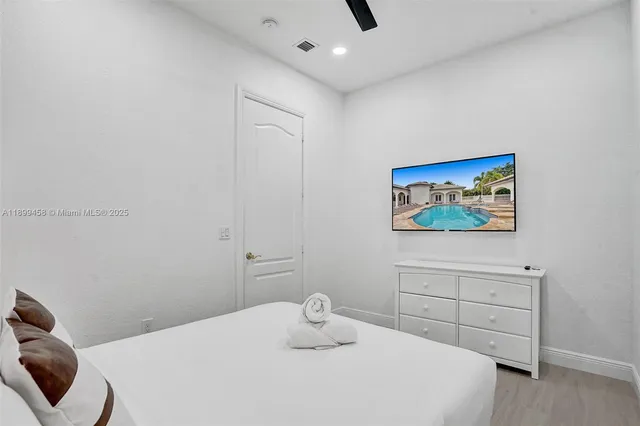 $2,795,000 | 13751 Pine Meadow Court, Davie, FL 33325