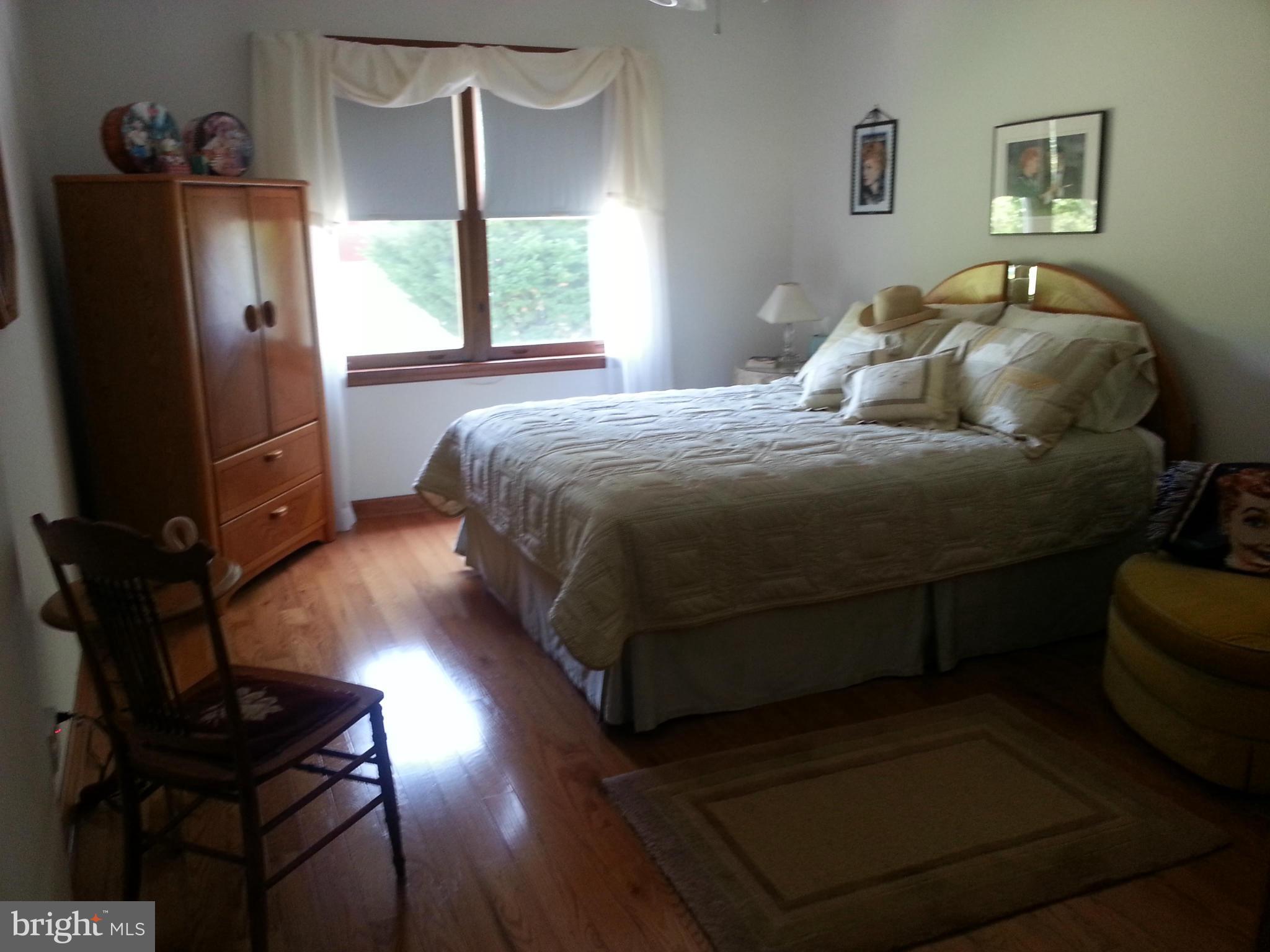 4174 Griffith Neck Road Cambridge, MD 21613 - Photo 19 of 25 Bedroom (Master)