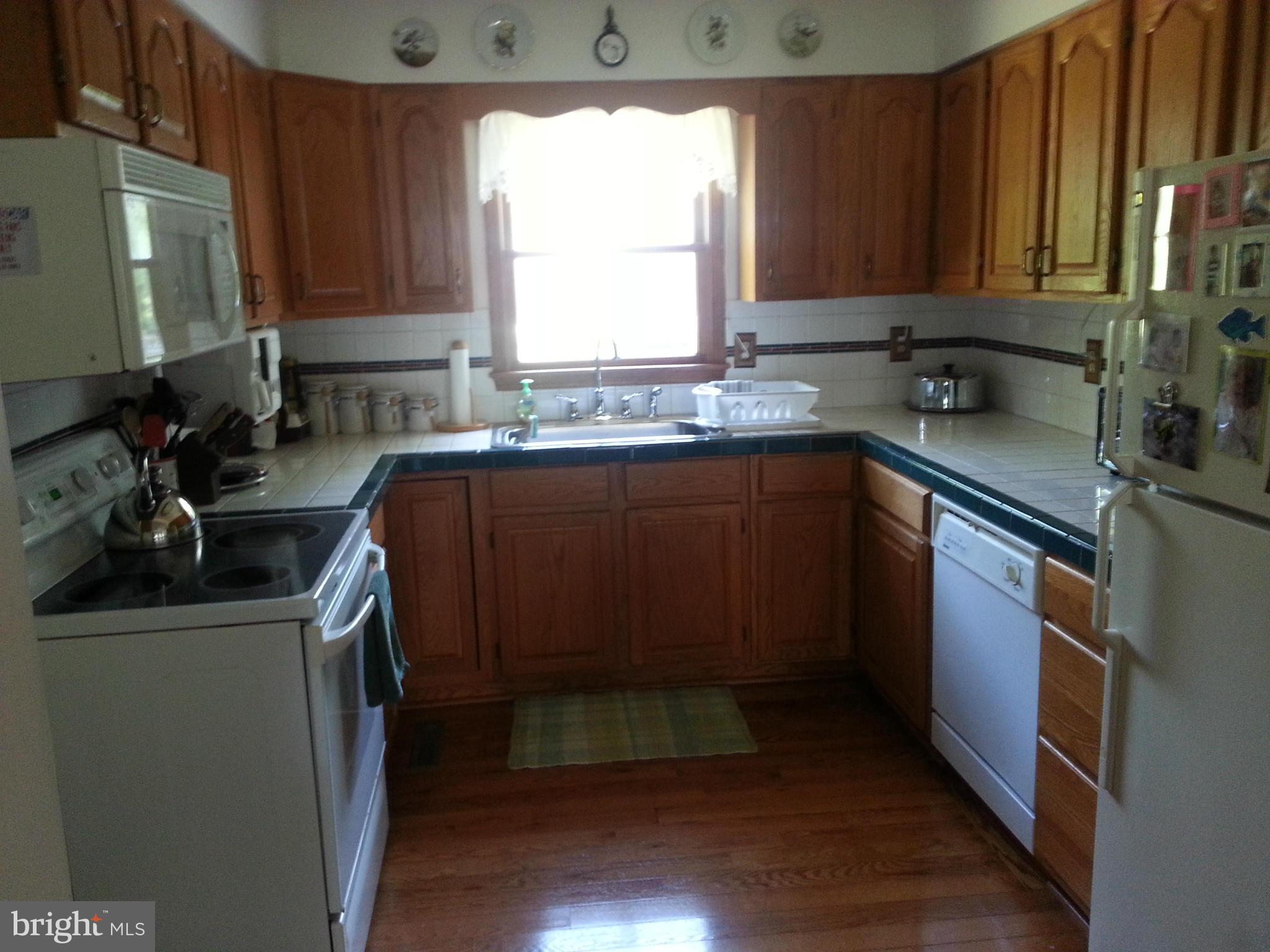 4174 Griffith Neck Road Cambridge, MD 21613 - Photo 7 of 25 Kitchen