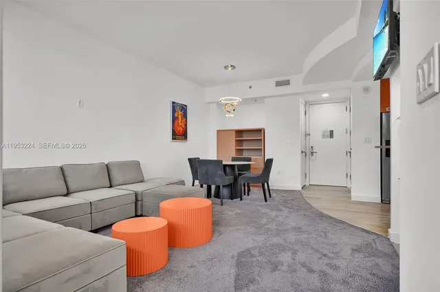 $3,950 | 1395 Brickell Avenue, Unit 3311, Miami, FL 33131