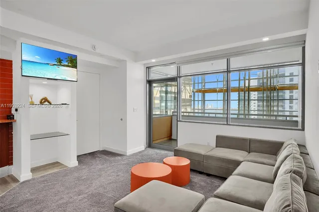 $3,950 | 1395 Brickell Avenue, Unit 3311, Miami, FL 33131