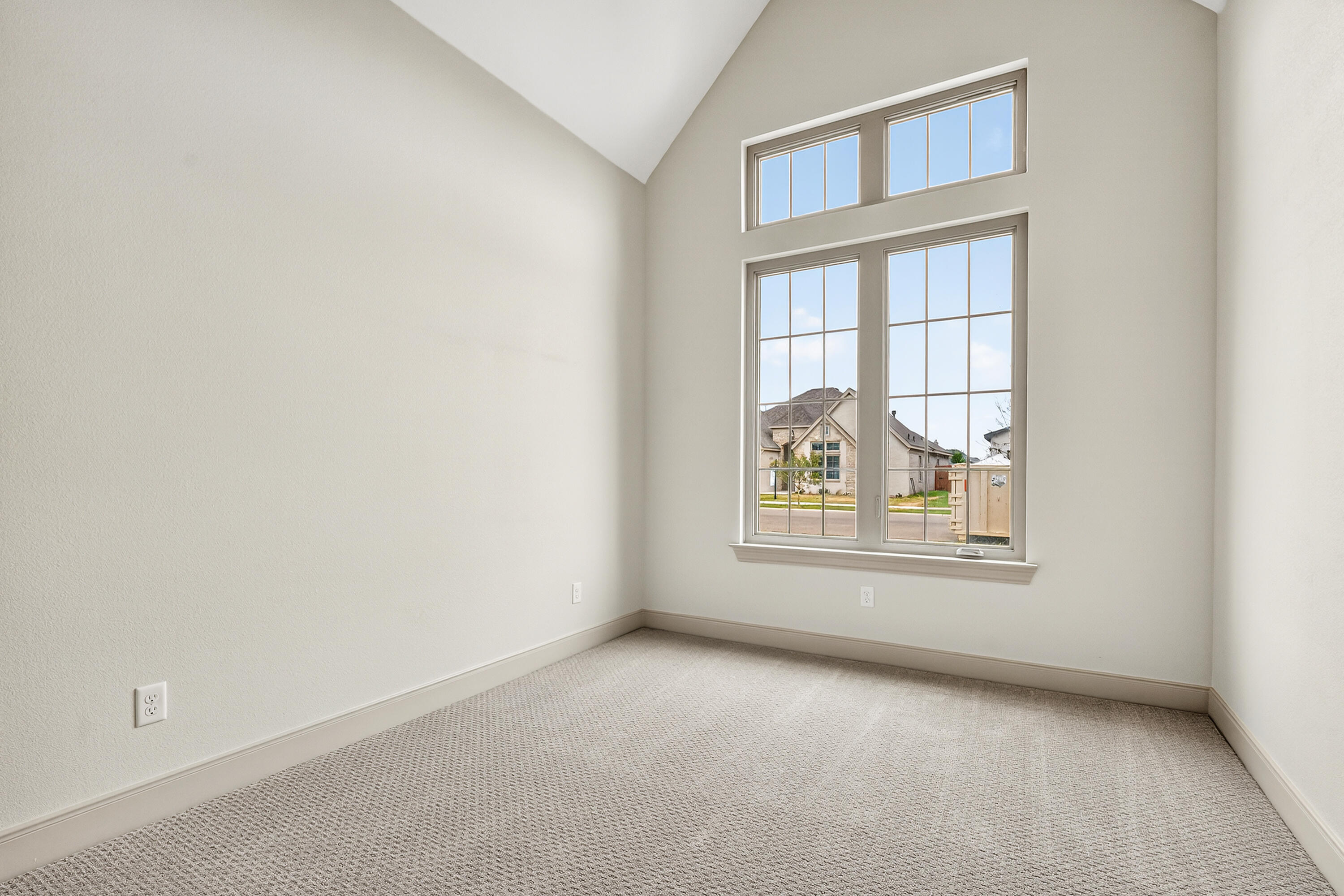 3627 119th Street Lubbock, TX 79423 - Photo 29 of 37 an empty room with a window