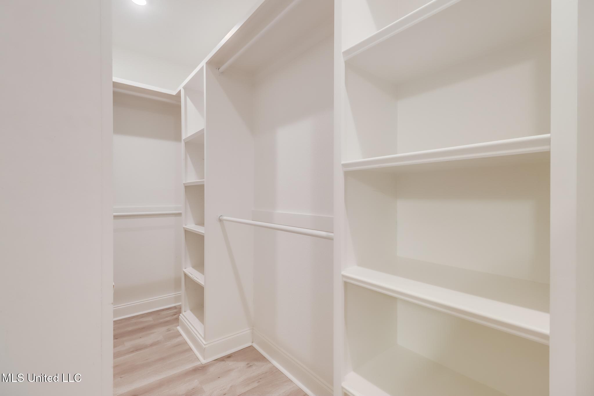 3013 Rue Dominique D'Iberville, MS 39540 - Photo 18 of 20 Walk in closet