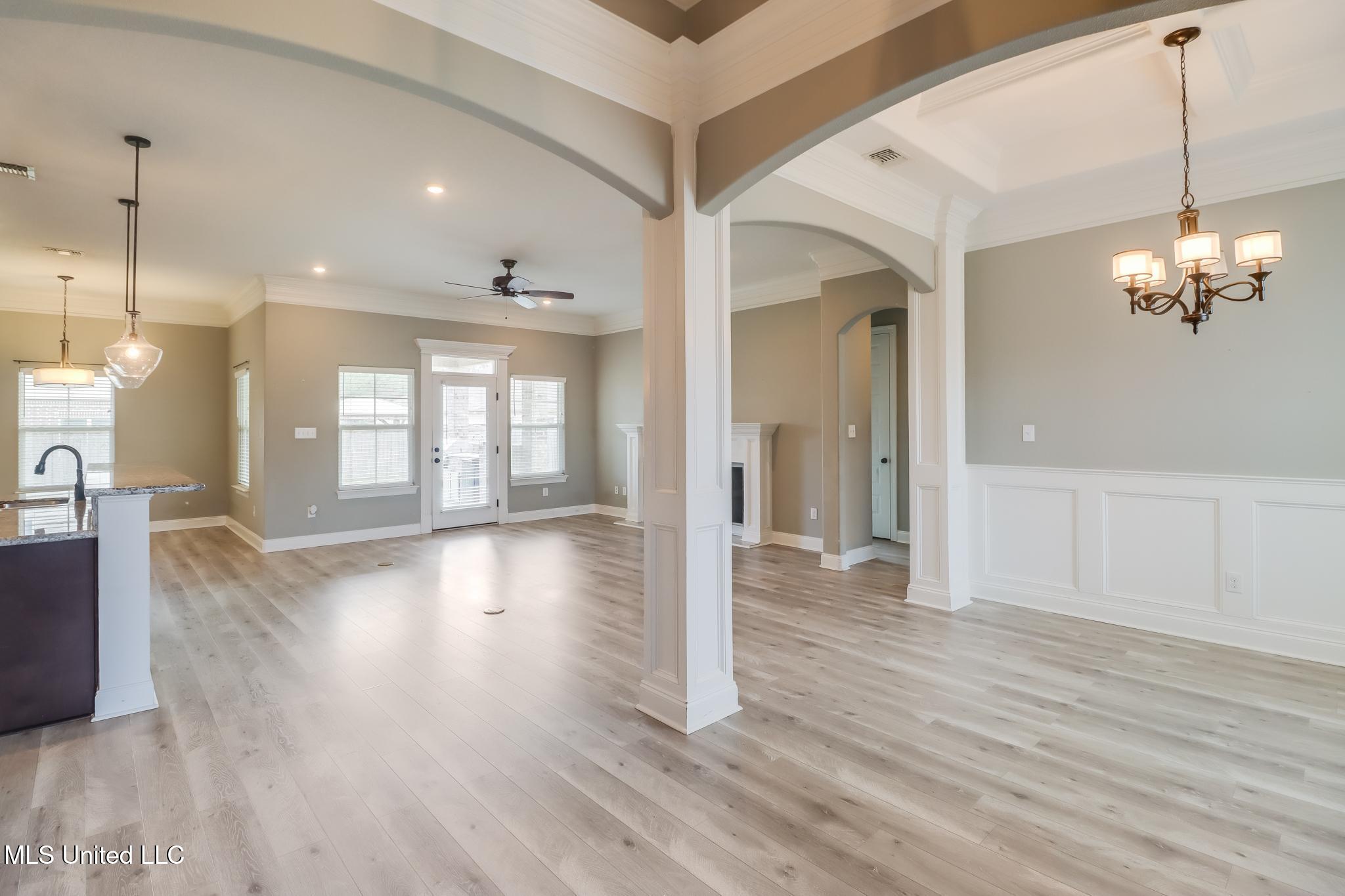 3013 Rue Dominique D'Iberville, MS 39540 - Photo 8 of 20 Great room