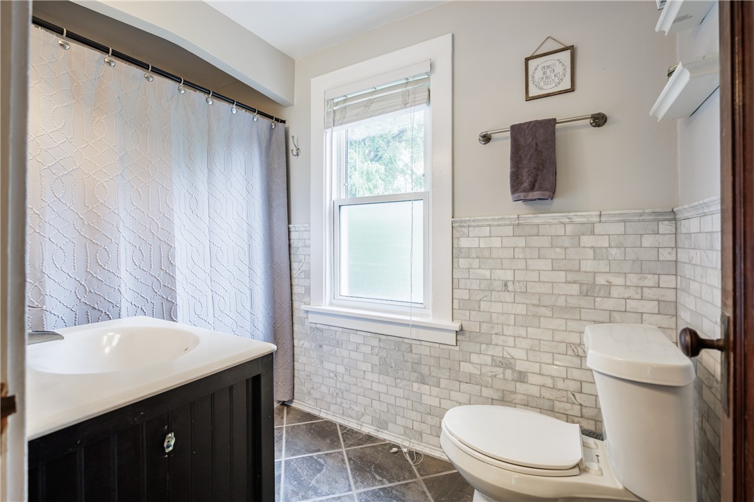 39 Brockley Road Irondequoit, NY 14609 - Photo 24 of 47