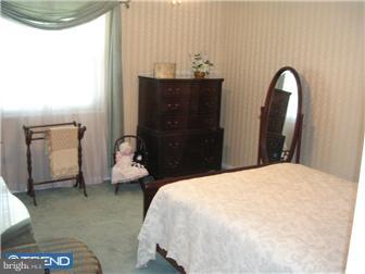 906 Grant Road Folcroft, PA 19032 - Photo 6 of 12 Bedroom - Main