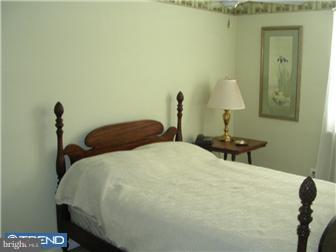 906 Grant Road Folcroft, PA 19032 - Photo 8 of 12 Bedroom 2
