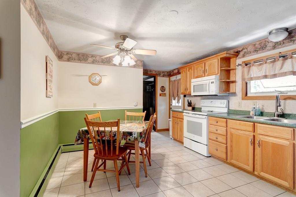 38 Hillside Avenue Webster, MA 01570 - Photo 17 of 20