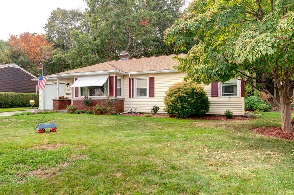 38 Hillside Avenue Webster, MA 01570 - Photo 2 of 20