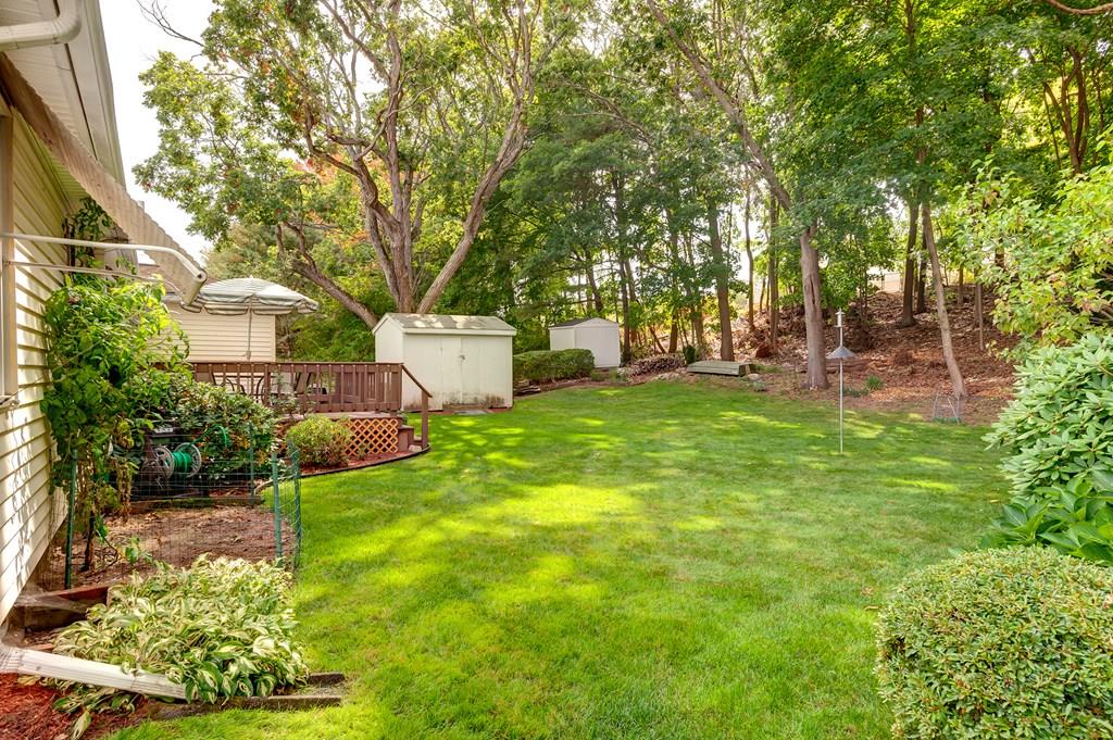 38 Hillside Avenue Webster, MA 01570 - Photo 4 of 20