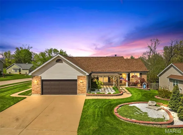 $435,000 | 891 Autumn Grove Drive, O'Fallon, MO 63366