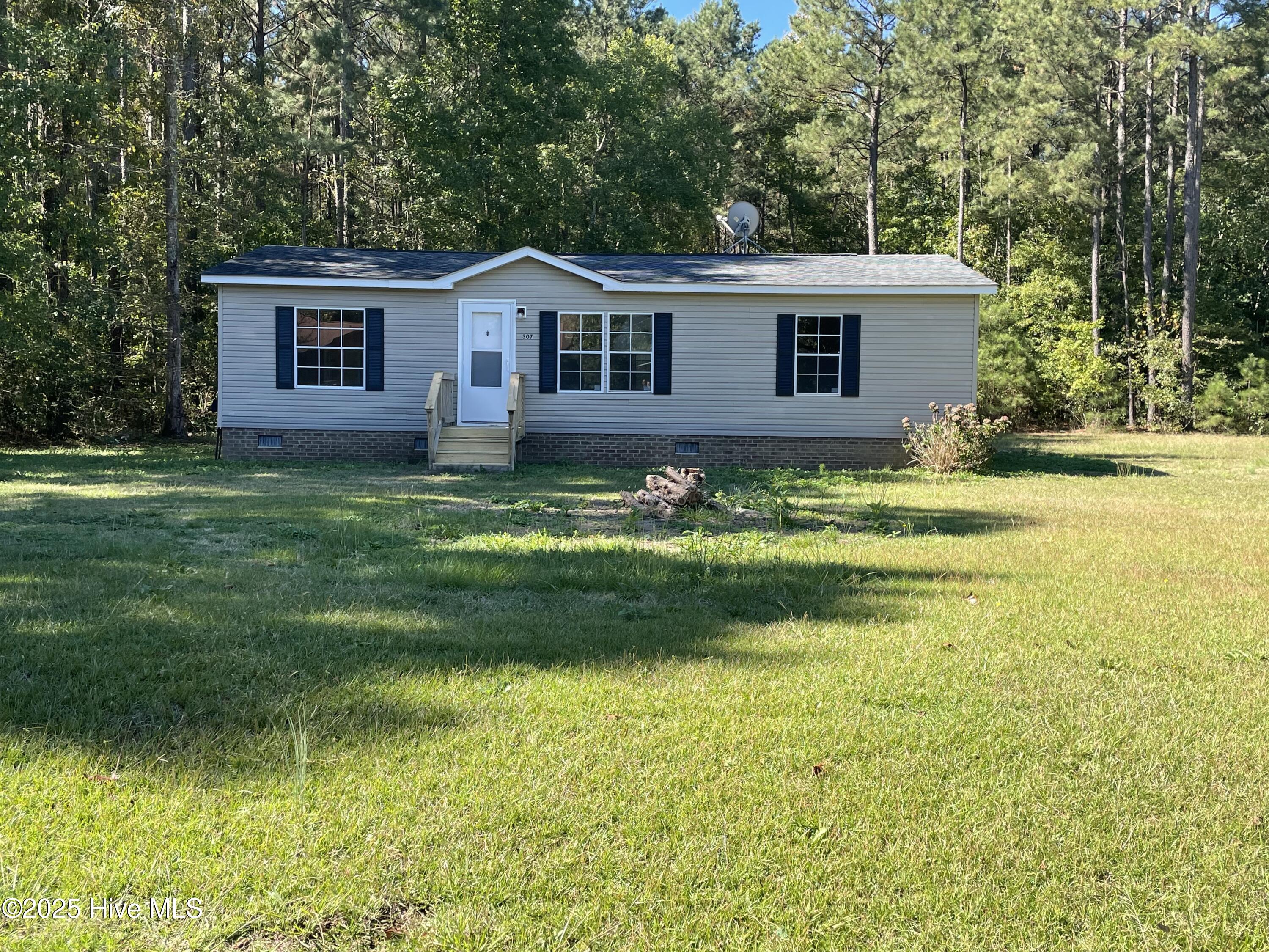 307 Little Road Kenly, NC 27542 - Photo 2 of 22 IMG_0271