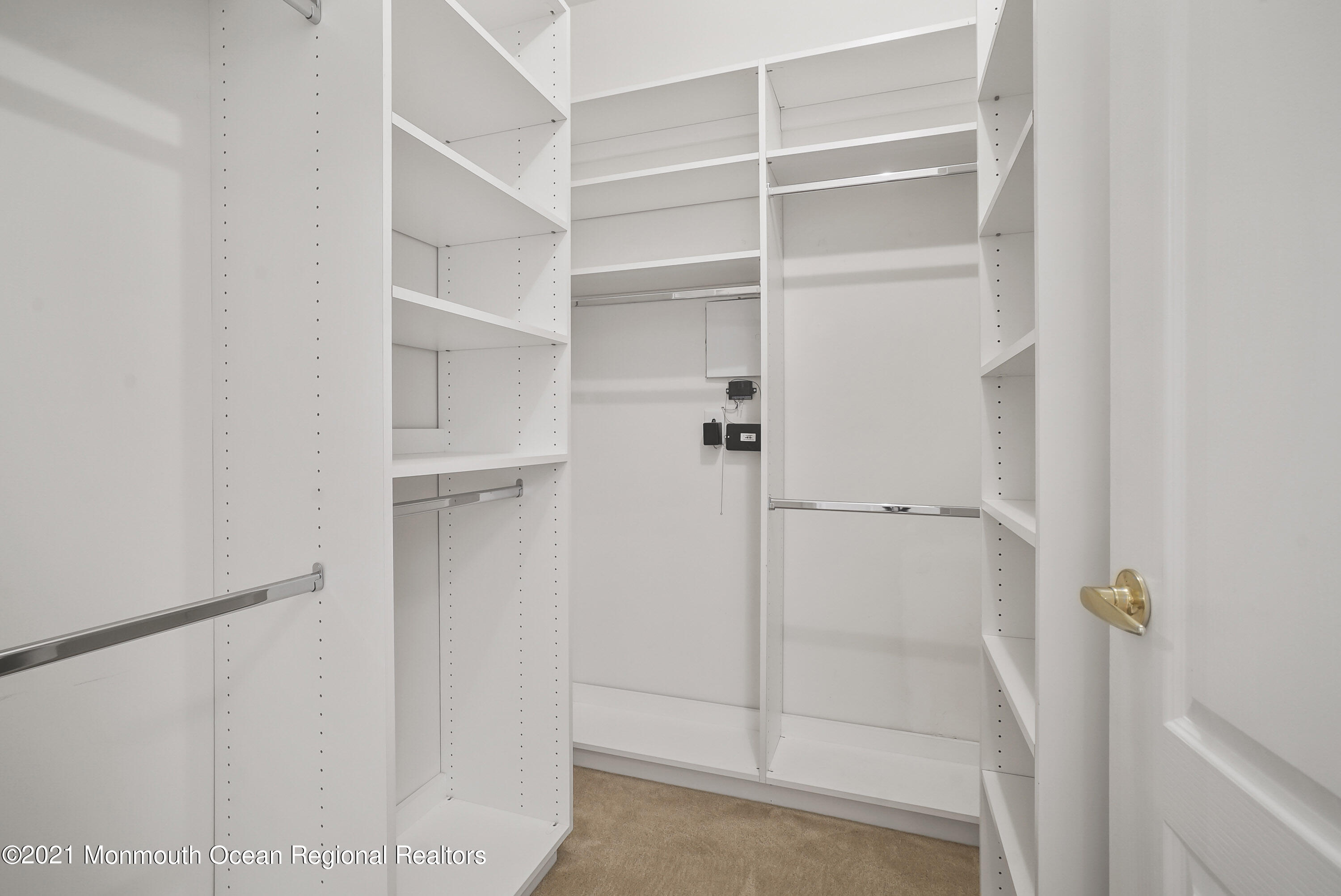 73 Yates Road Manalapan, NJ 07726 - Photo 17 of 26 DSC07562
