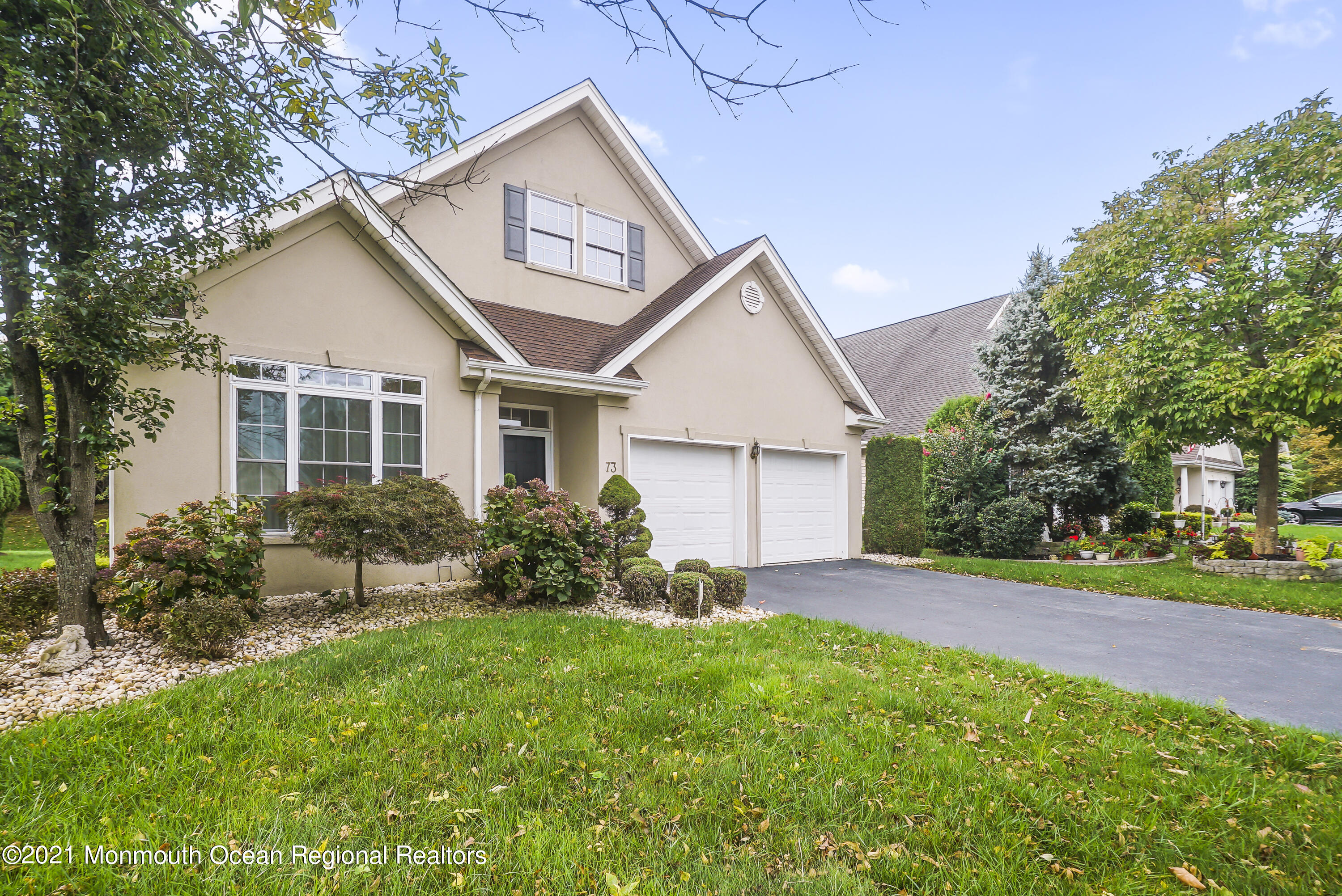 73 Yates Road Manalapan, NJ 07726 - Photo 3 of 26 DSC07586