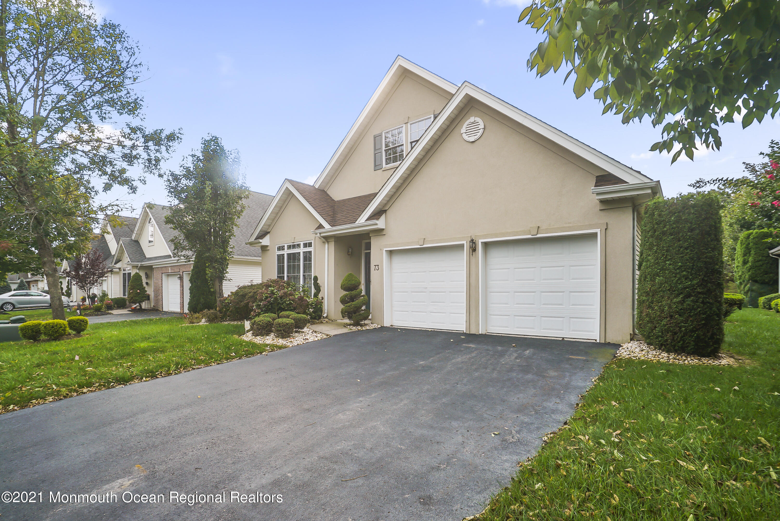 73 Yates Road Manalapan, NJ 07726 - Photo 4 of 26 DSC07588
