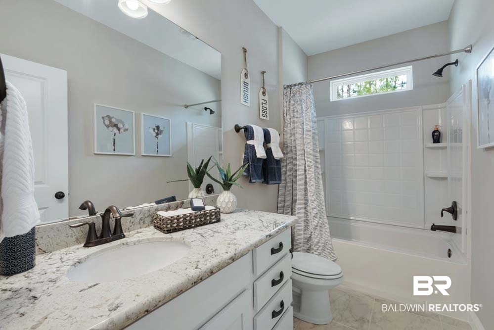 12382 Squirrel Drive Daphne, AL 36527 - Photo 31 of 36 Alternate Bath