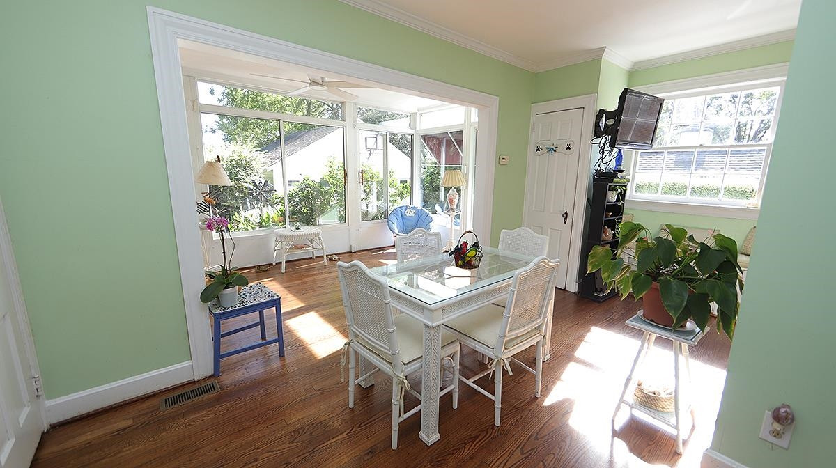 1608 Craig Street Raleigh, NC 27608 - Photo 20 of 42 Breakfast Area/ Sunroom