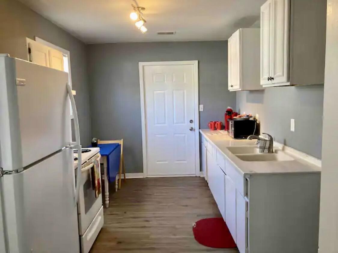 5070 Rockingham Street North Charleston, SC 29406 - Photo 9 of 28 IMG_9543