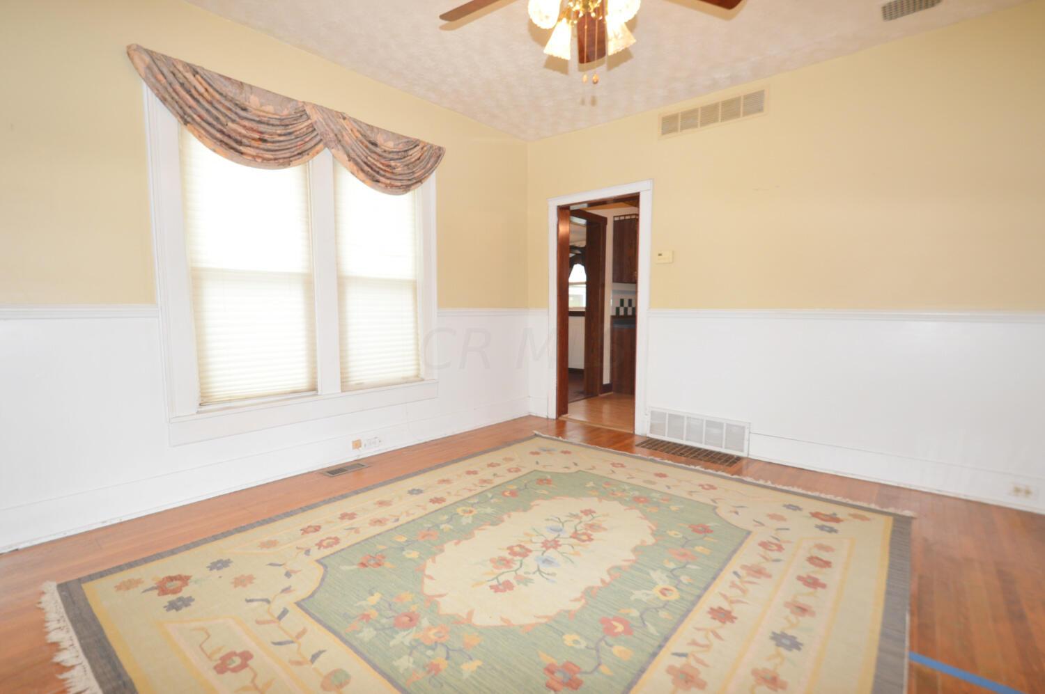 319 North Burnett Road Springfield, OH 45503 - Photo 8 of 37 Dr