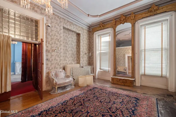 $299,900 | 93 Ten Broeck Street, Albany, NY 12210