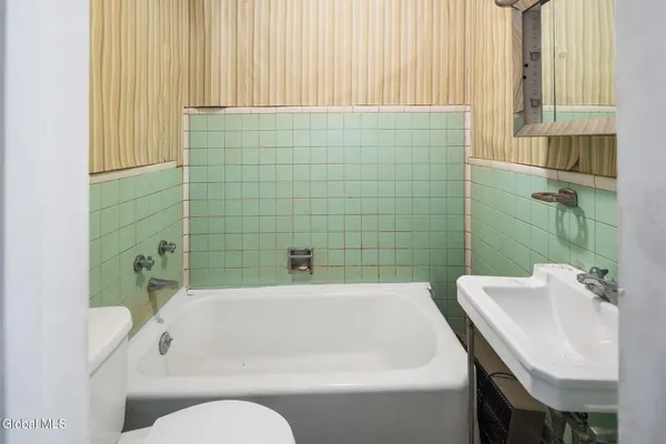 $299,900 | 93 Ten Broeck Street, Albany, NY 12210