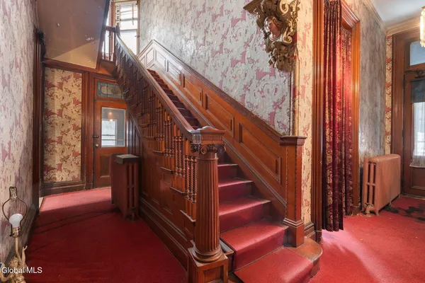 $299,900 | 93 Ten Broeck Street, Albany, NY 12210