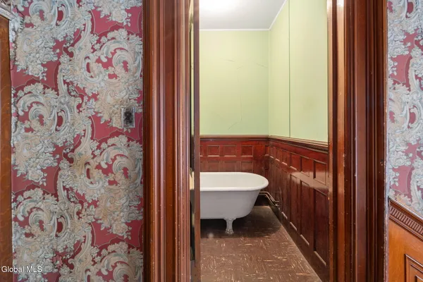 $299,900 | 93 Ten Broeck Street, Albany, NY 12210