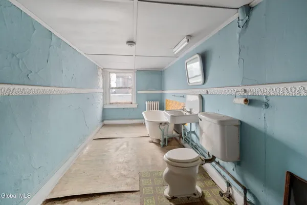 $299,900 | 93 Ten Broeck Street, Albany, NY 12210