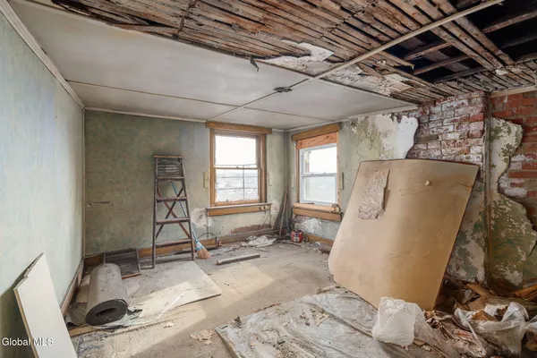 $299,900 | 93 Ten Broeck Street, Albany, NY 12210