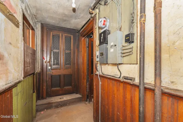 $299,900 | 93 Ten Broeck Street, Albany, NY 12210