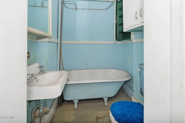 $299,900 | 93 Ten Broeck Street, Albany, NY 12210