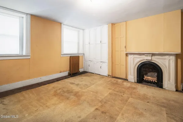 $299,900 | 93 Ten Broeck Street, Albany, NY 12210