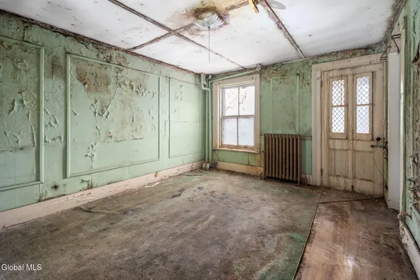 $299,900 | 93 Ten Broeck Street, Albany, NY 12210