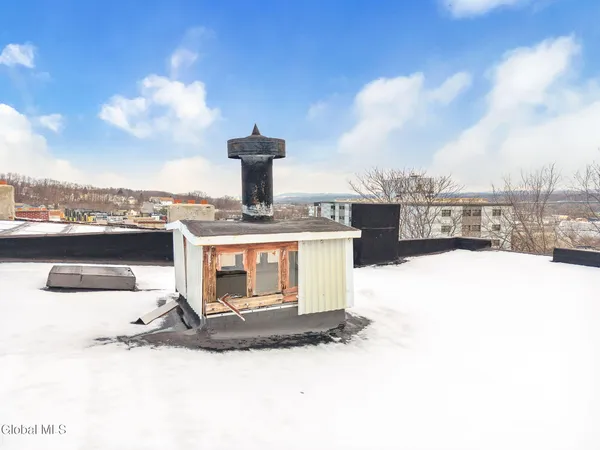 $299,900 | 93 Ten Broeck Street, Albany, NY 12210