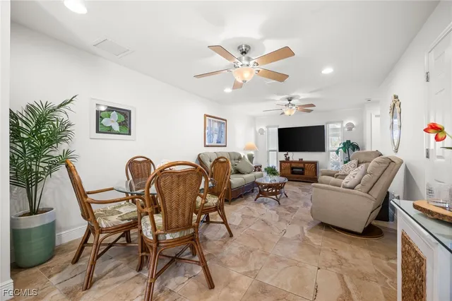 $285,000 | 4803 Southwest Santa Barbara Court, Unit 8, Cape Coral, FL 33914